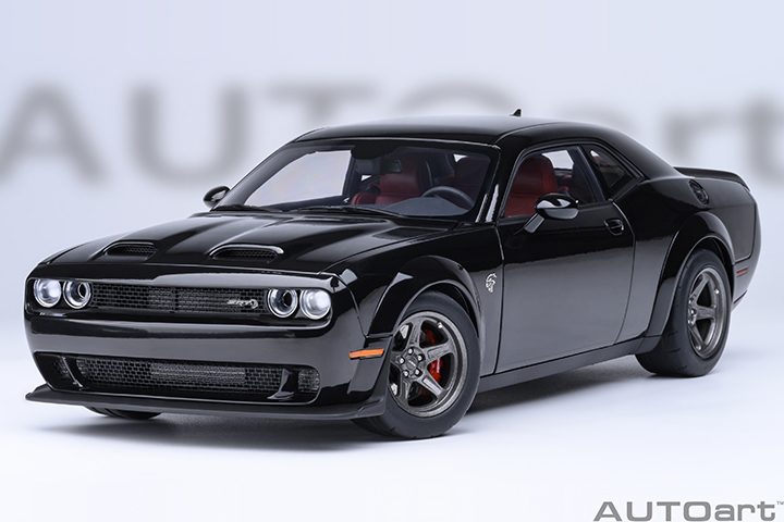 2023 Dodge Challenger SRT Super Stock (AUTOart) 1/18