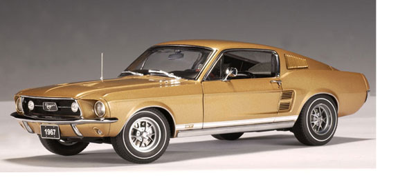 1967 Ford Mustang GT 390 - Gold (AUTOart) 1/18