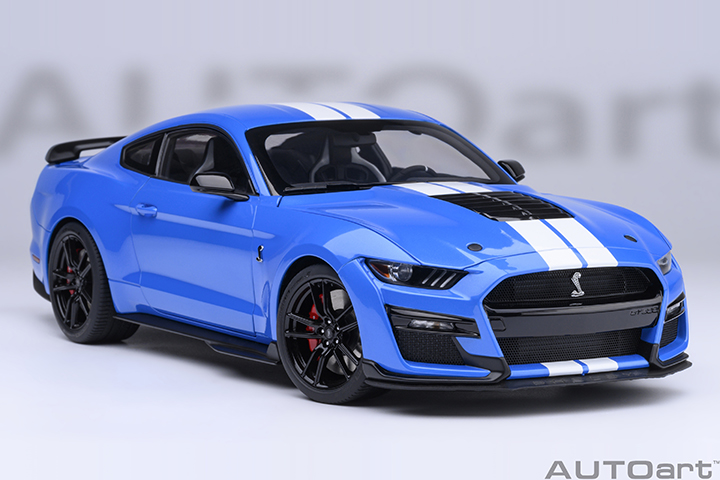 Ford Mustang Shelby GT500 - Grabber Blue (AUTOart) 1/18