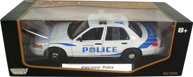 2001 Ford Crown Victoria - Vancouver Police (MotorMax) 1/18