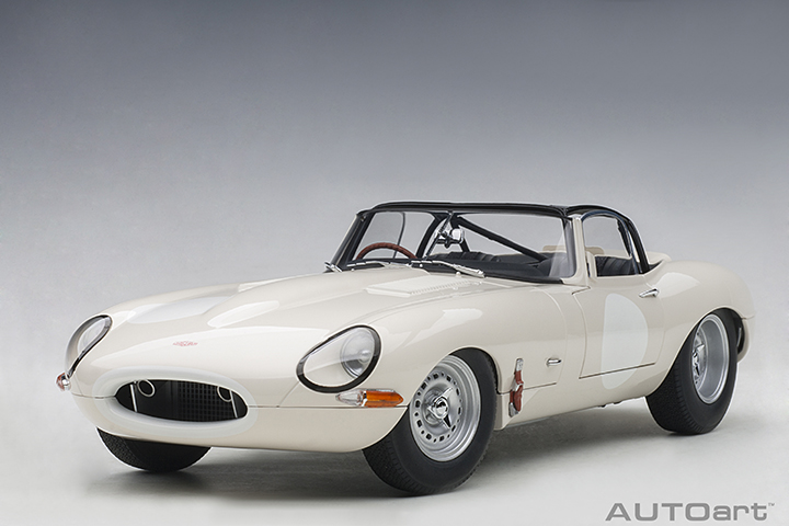 Jaguar Lightweight E-type - White (AUTOart) 1/18