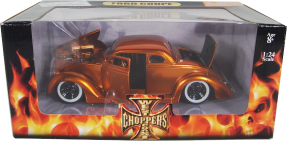 1937 Ford Coupe - Jesse James West Coast Choppers (Muscle Machines) 1/24