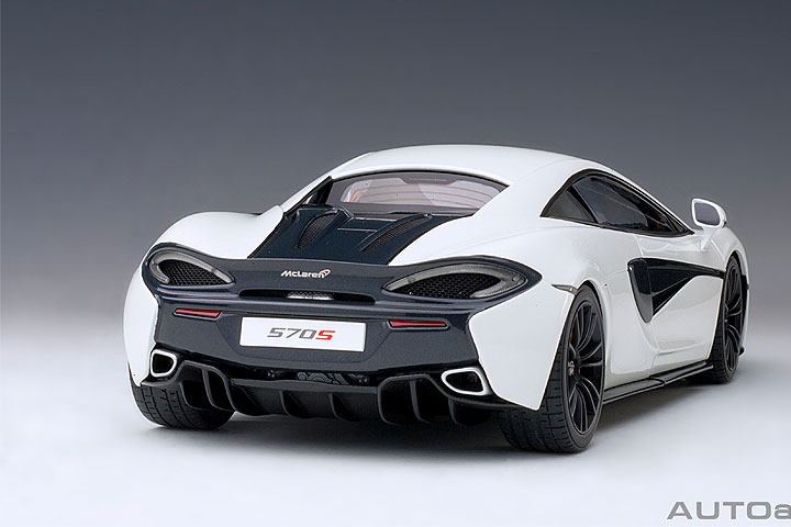 McLaren 570S - White/black Wheels (AUTOart) 1/18