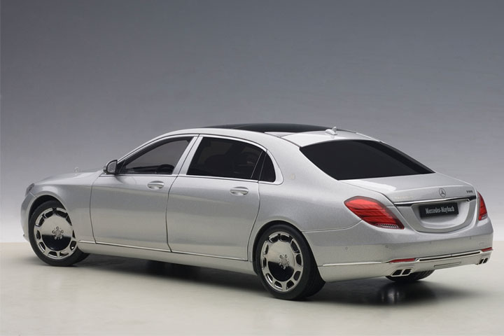 Mercedes-maybach S-klasse - S600)(silver (AUTOart) 1/18