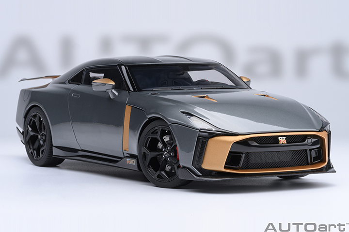 Nissan Gt-r50 By Italdesign - Grey / Gold (AUTOart) 1/18