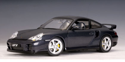 2002 Porsche 911 GT2 (996) Basalt Schwarz Metallic (AUTOart) 1/18