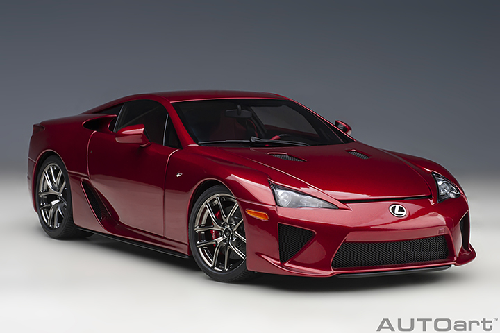 Lexus LFA - Pearl Red (AUTOart) 1/18
