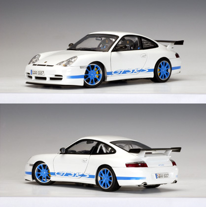 2004 Porsche 911 GT3 RS - White w/ Blue Stripes (AUTOart) 1/18