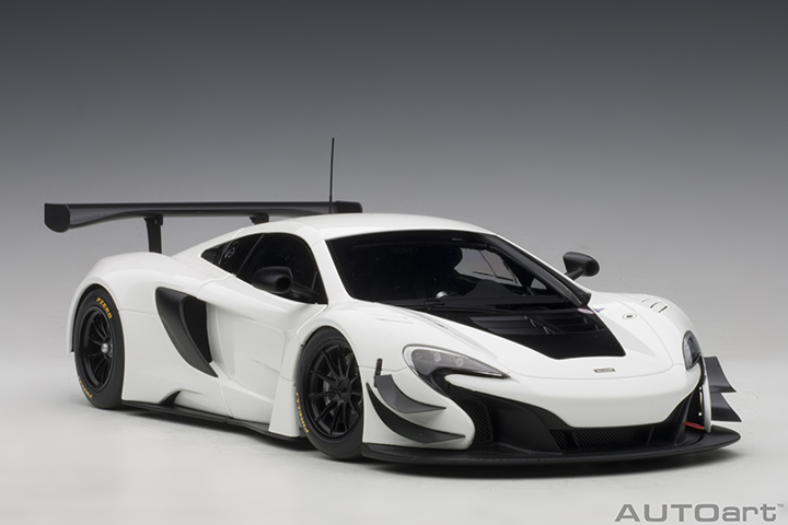 McLaren 650S GT3 - White/black Accents (AUTOart) 1/18