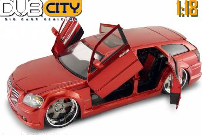 2006 Dodge Magnum R/T - Metallic Red (DUB City) 1/18