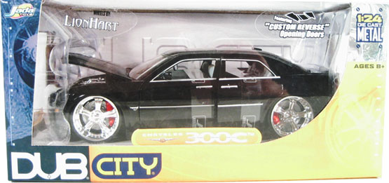 2005 Chrysler 300C - Metallic Black w/ Lionhart Wheels (DUB City) 1/24