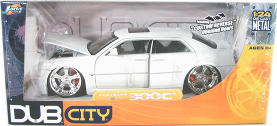 2005 Chrysler 300C Collection 5.75" DieCast 1:32 NewRay Toys White 