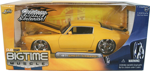 1971 Chevy Camaro - Yellow w/ Black Stripes (DUB City Bigtime Muscle) 1/24