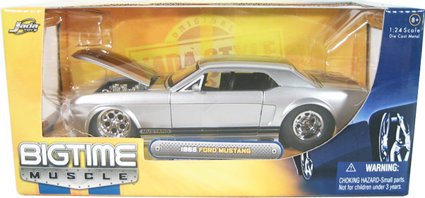 1965 Ford Mustang - Silver w/ Black Stripes (DUB City Bigtime Muscle) 1/24