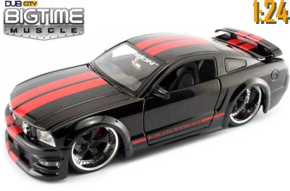 2005 Ford Mustang GT - Black w/ Red Stripes (DUB City Bigtime Muscle) 1/24