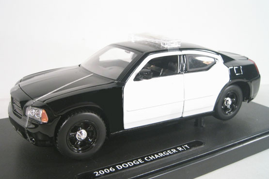 Dodge Charger R/T Unmarked Police Car B/W (DUB City) 1/24