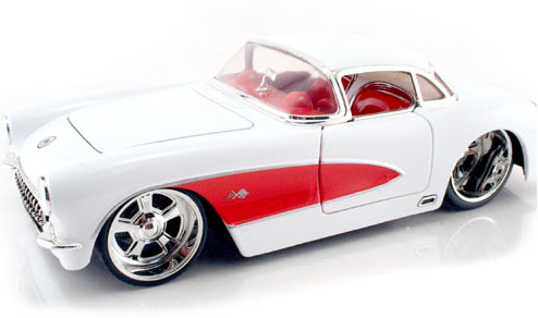 1957 Chevy Corvette - White (DUB City Bigtime Muscle) 1/24