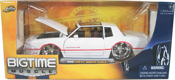 1986 Chevy Monte Carlo - White (DUB City Bigtime Muscle) 1/24