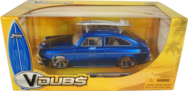 1965 Volkswagen 1600 TL Fastback w/Surfboard - Blue (V-Dubs) 1/24