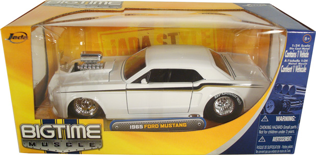 1965 Ford Mustang w/ Blower - White (DUB City Bigtime Muscle) 1/24