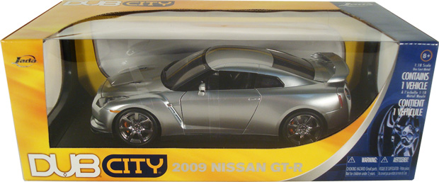 Nissan GT-R - Silver (DUB City) 1/18