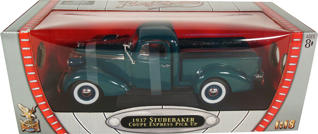1937 Studebaker Coupe Express Truck - Dark Green (YatMing) 1/18