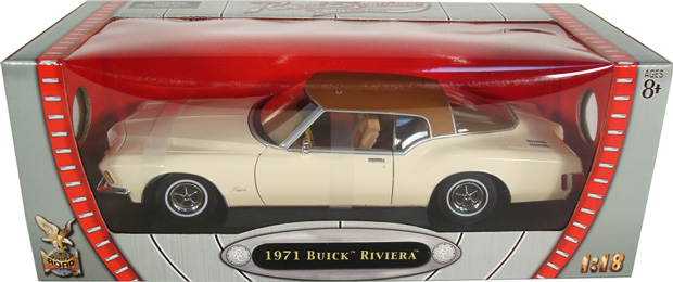 1971 Buick Riviera GS - Bamboo Cream (YatMing) 1/18