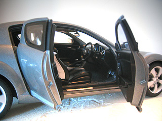 Mazda RX-8 AUTOart 1/18 Diecast