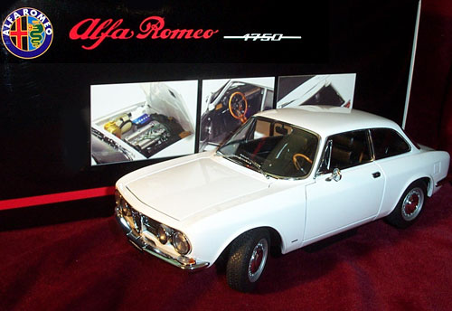 1967 Alfa Romeo 1750 GTV - White (AUTOart) 1/18