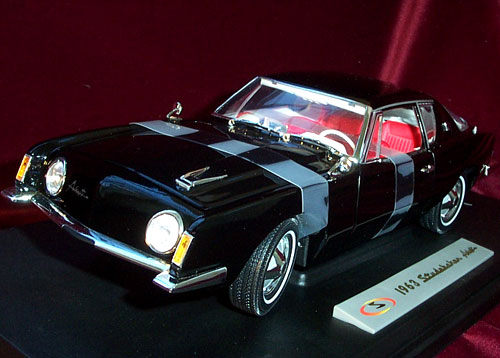 1963 Studebaker Avanti - Black (Signature) 1/18