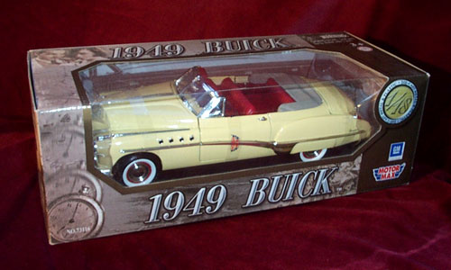 1949 Buick Roadster - Cream (MotorMax) 1/18