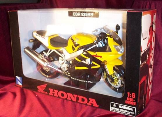 Honda CBR-929RR Motorcycle - Yellow (NewRay) 1/6