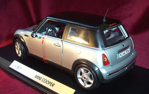 2001 Mini Cooper - Silver (Maisto) 1/18