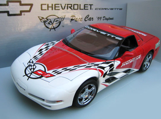 1999 Chevrolet Corvette Daytona Pace Car - Red (UT Models) 1/18