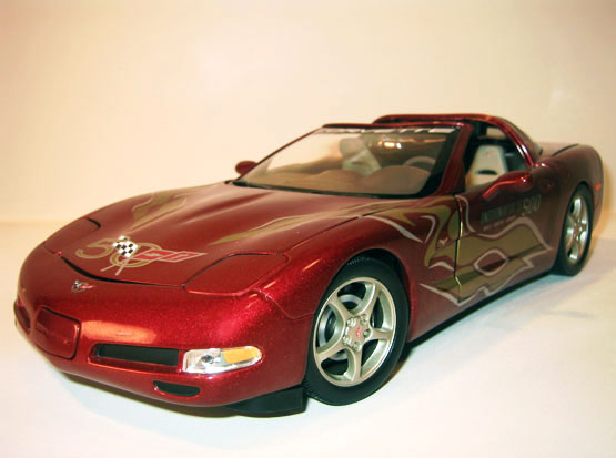 2003 Chevrolet Corvette - 86th Anniversary Indianapolis 500 Pace Car (Ertl) 1/18