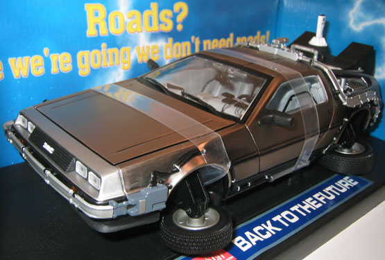 1981 DeLorean Flying Time Machine 'Back To The Future' Part II (Sun Star) 1/18