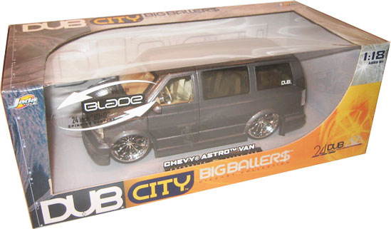Chevy Astro Van w/ Blade BD>12 Spinners - Silver (DUB City) 1/18