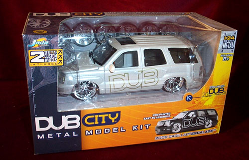 Cadillac Escalade Metal Model Kit - White (DUB City) 1/24