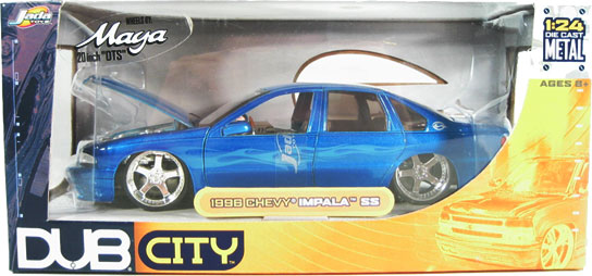 1996 Chevy Impala - Blue w/ Maya "DTS" Wheels (DUB City) 1/24