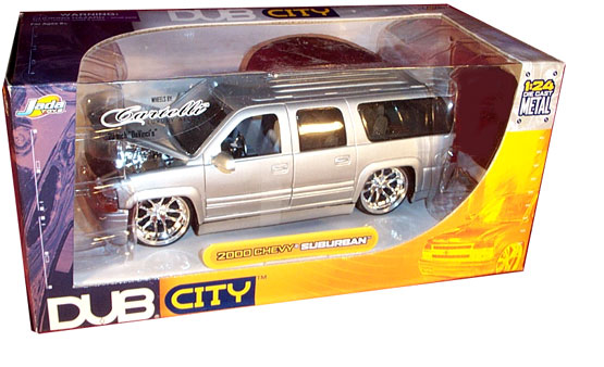 Chevy Suburban - Silver (DUB City) 1/24