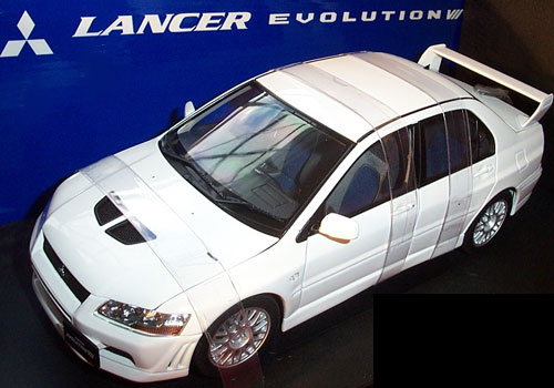 2001 Mitsubishi Lancer EVO VII - White (AUTOart) 1/18