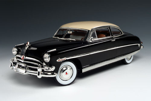 1952 Hudson Hornet Club Coupe - Ebony Black/Boston Ivory (Highway 61) 1/18