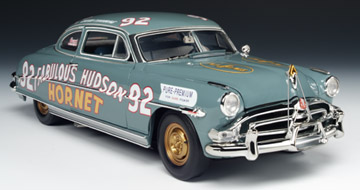 1952 Hudson Hornet - Herb Thomas #92 (Highway 61) 1/18