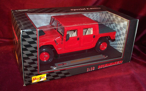 Hummer H1 - Red Soft Top (Maisto) 1/18