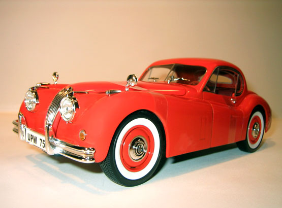 1949 Jaguar XK-120 - Orange (Signature) 1/18