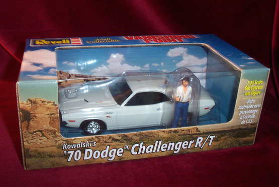 1970 Dodge Challenger R/T with Kowalski Figure (Revell) 1/25 diecast