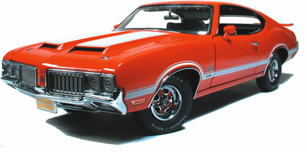 1970 Olds 4-4-2 W-30  - Rallye Red w/ White Stripe (Lane Exact Detail) 1/18