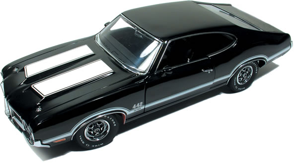 1971 Olds 4-4-2 W30 - Ebony Black w/ White Stripes (Lane Exact Detail) 1/18