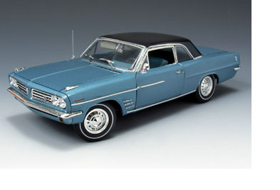 1963 Pontiac Lemans Sport Coupe Aquamarine/Marlin Aqua Poly (Highway 61) 1/18