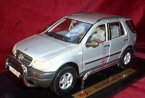 1997 Mercedes-Benz ML 320 - Silver (Maisto) 1/18